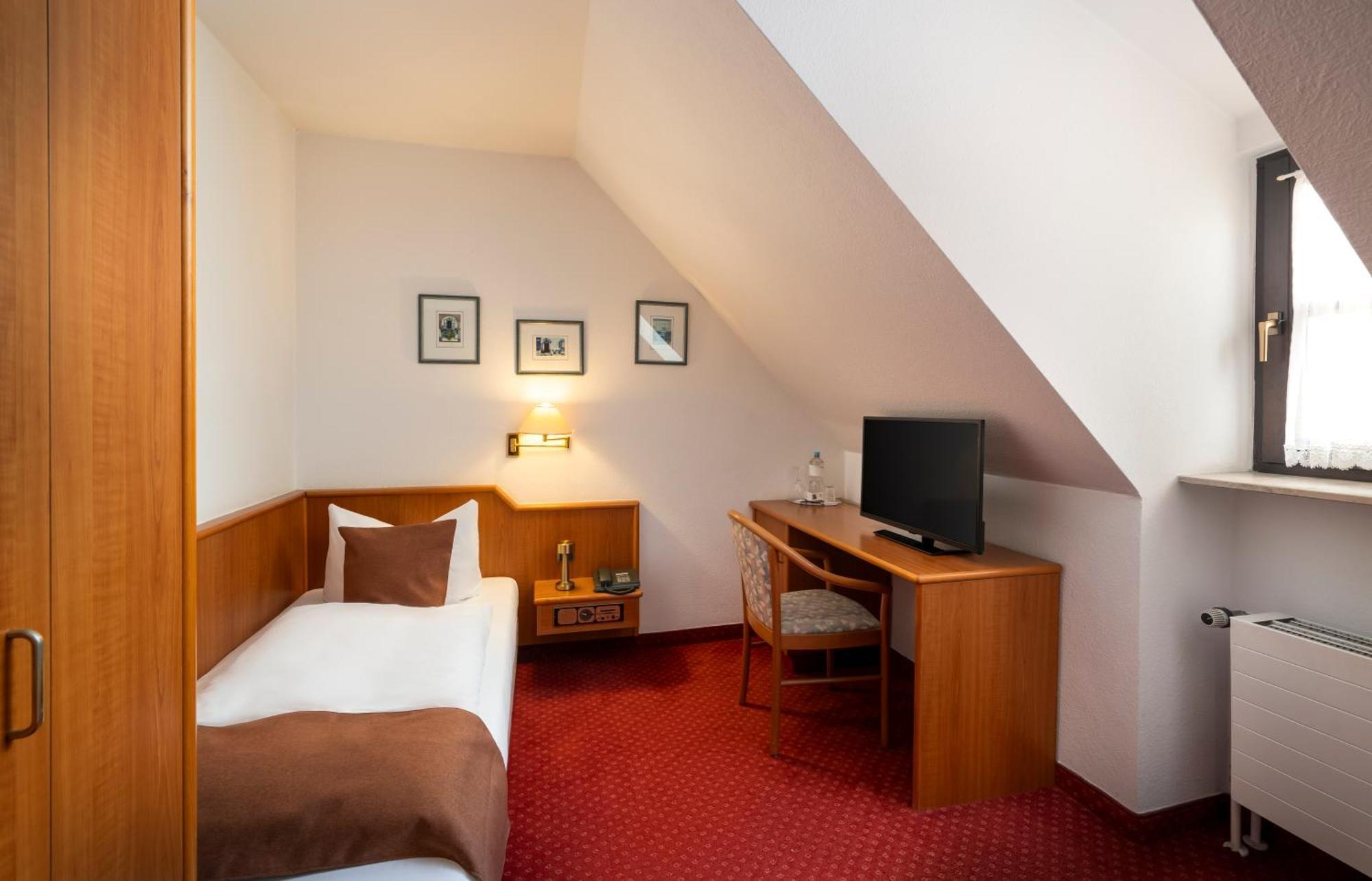Arkaden Hotel Kelkheim Esterno foto